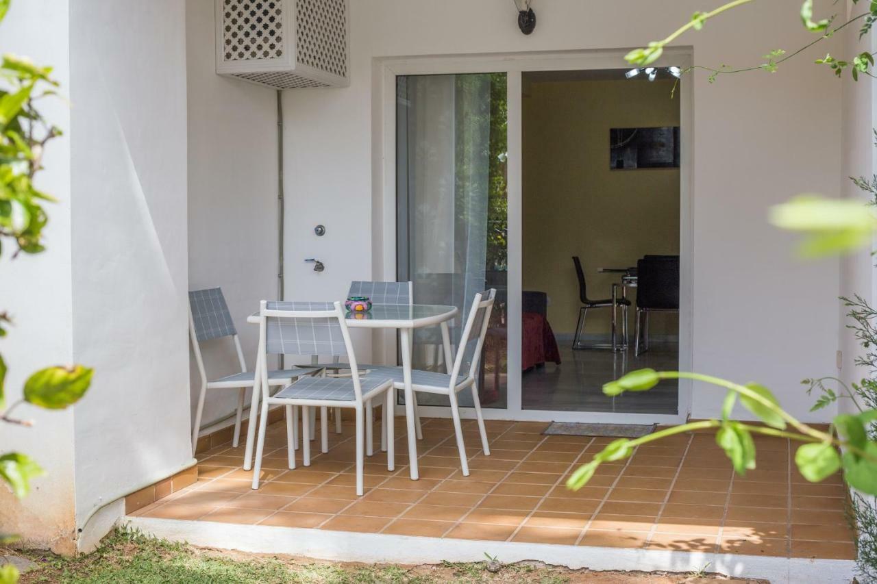 1Br Beachfront Complex - Mi Capricho Sitio de Calahonda Екстер'єр фото