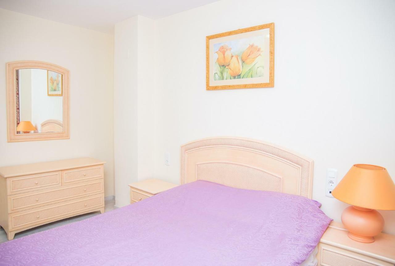 1Br Beachfront Complex - Mi Capricho Sitio de Calahonda Екстер'єр фото